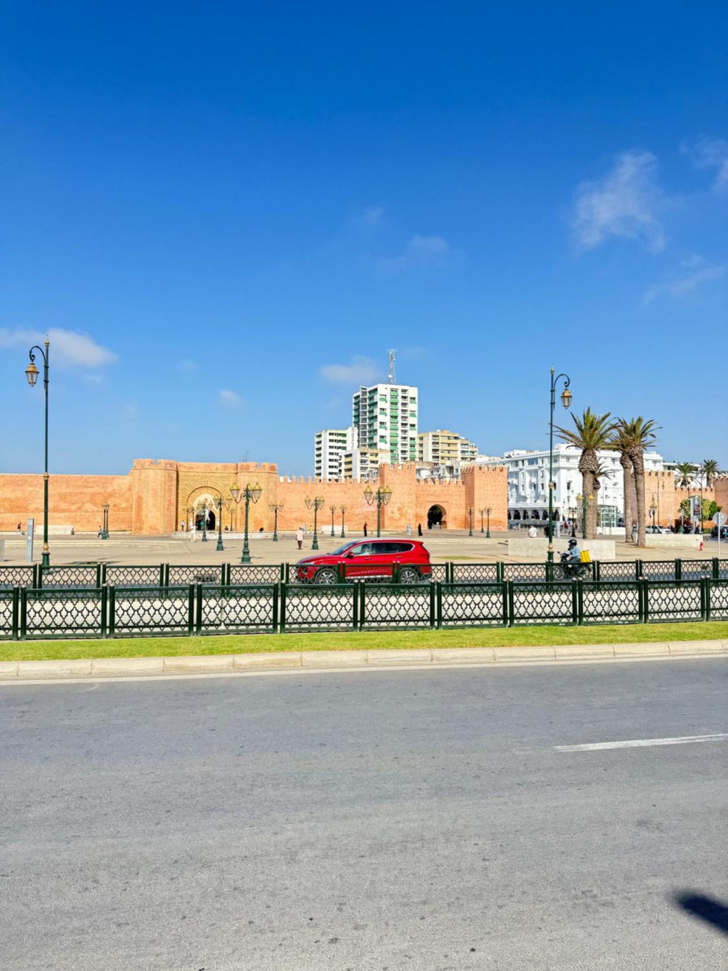 Suitouiss - Downtown - Appartement En Plein Centre Ville Rabat Exteriör bild